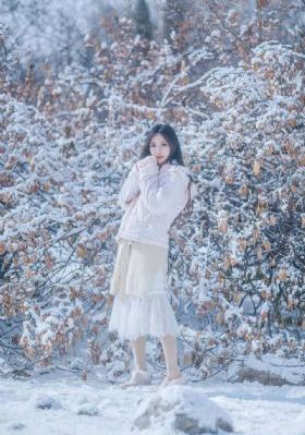 欧美喷血写真视频_迅雷1080
